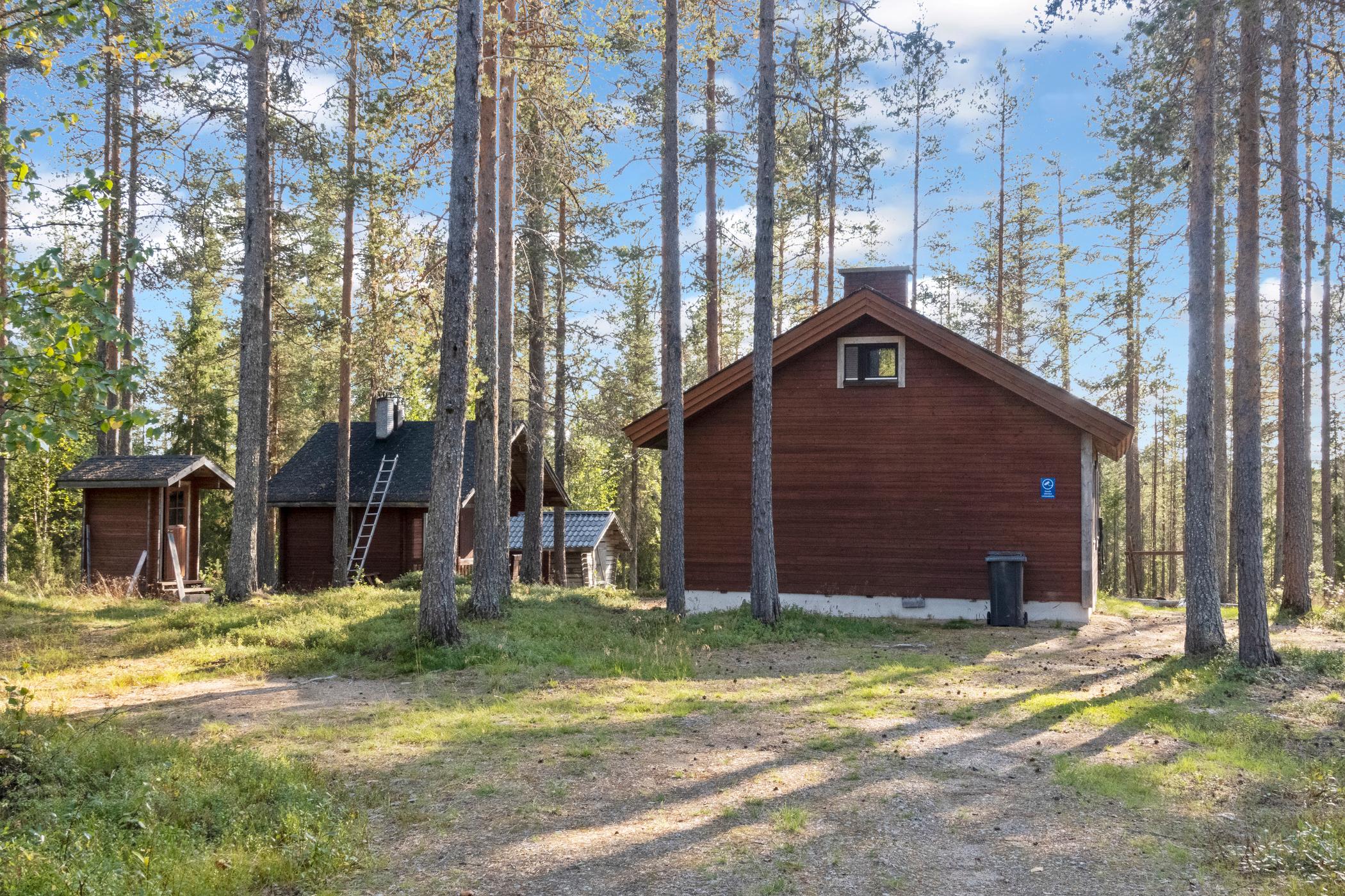 Perttauksen mökki wilderness cabin Rovaniemi Vuokramökit