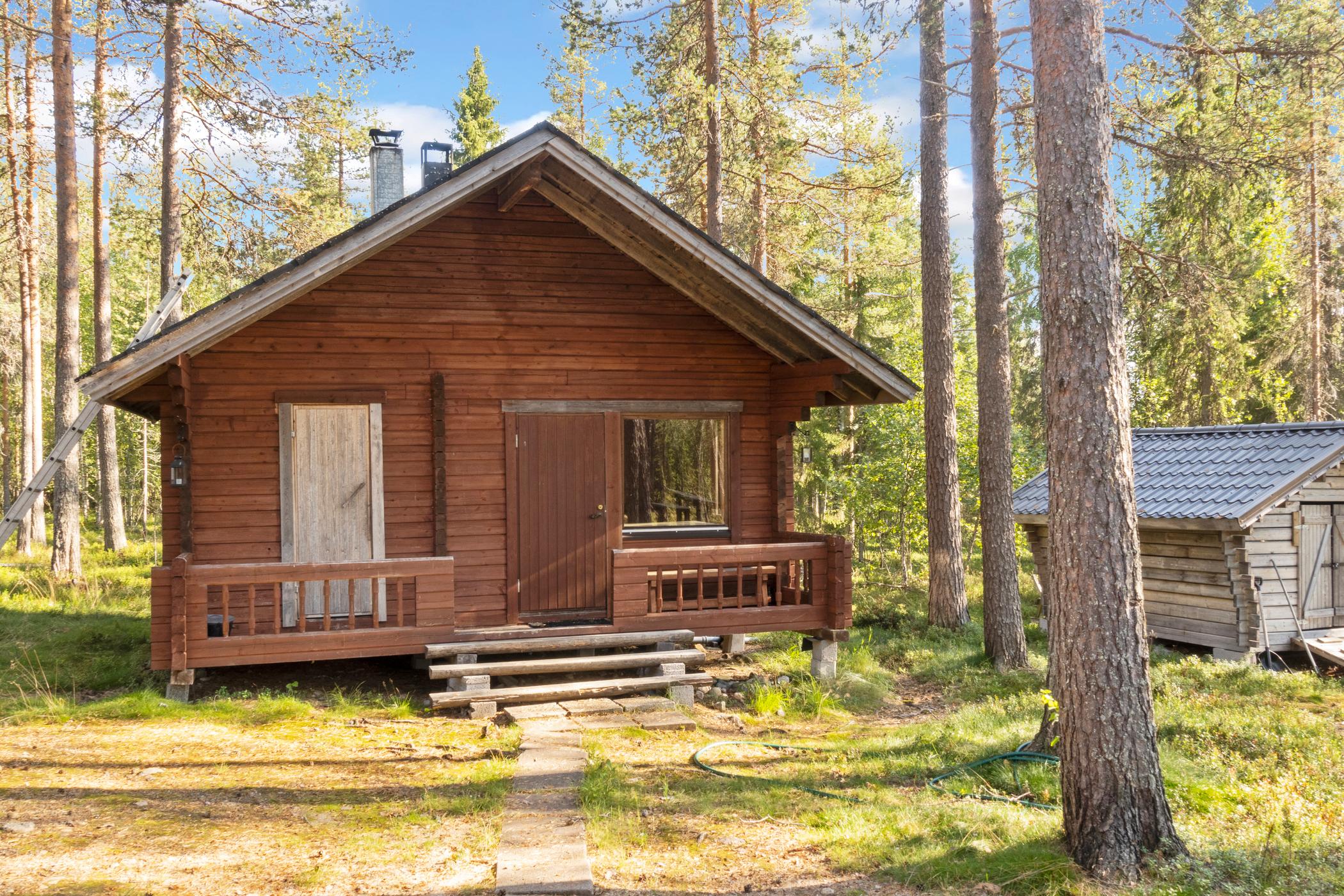 Perttauksen mökki wilderness cabin Rovaniemi Vuokramökit